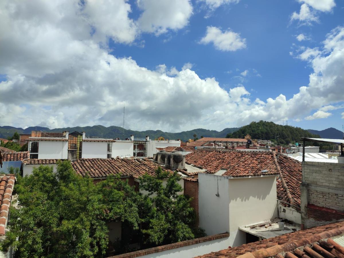 Hostal Ikal San Cristóbal de Las Casas Eksteriør billede